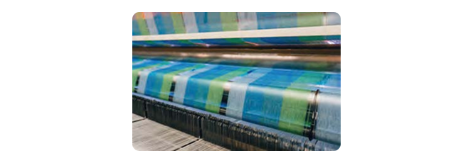 織機にかける前に糸を補強し、美しい織りを実現する糊付けの『仕組み』と『製造工程』。